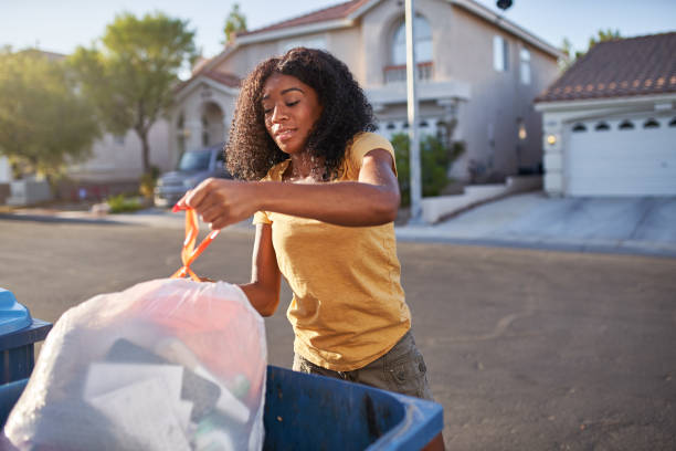 Best Construction Debris Removal  in Bakersfield, CA